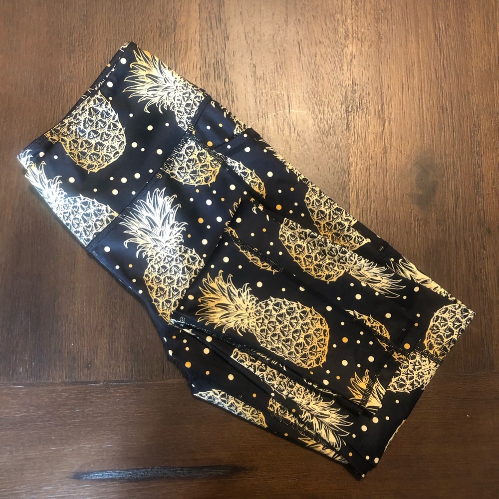 CVG Pineapple Fineapple Leggings SZ M